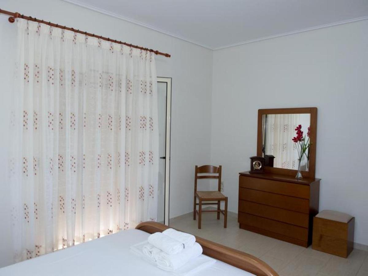 Manoleas Villas - Apartment 2 Stoúpa エクステリア 写真